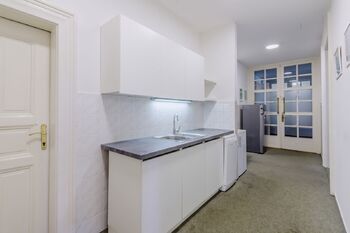 kuchyňská linka - Pronájem kancelářských prostor 172 m², Praha 1 - Nové Město
