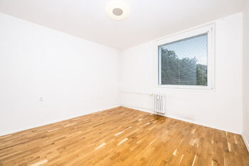 pokoj 1 - Pronájem bytu 3+1 v osobním vlastnictví 66 m², Ústí nad Labem