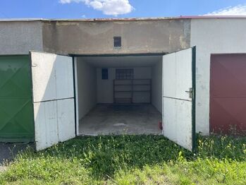 Prodej garáže 20 m², Český Brod