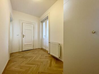 Pronájem kancelářských prostor 62 m², Praha 2 - Vinohrady