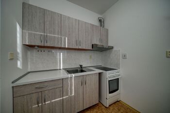 Pronájem bytu 1+1 v družstevním vlastnictví 34 m², Poděbrady