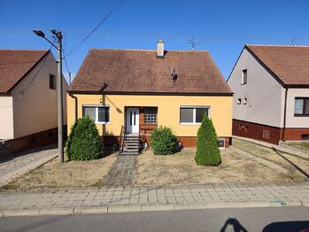 Prodej domu 216 m², Pohořelice