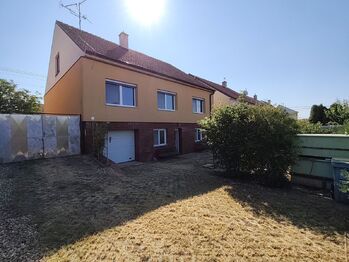 Prodej domu 216 m², Pohořelice