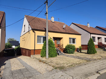 Prodej domu 216 m², Pohořelice