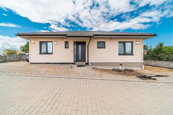 Prodej domu 114 m², Dobelice