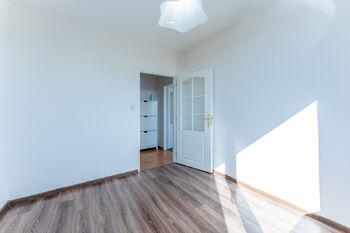 ložnice - Pronájem bytu 3+kk v osobním vlastnictví 80 m², Unhošť