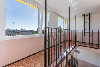 chodba - Pronájem bytu 3+kk v osobním vlastnictví 80 m², Unhošť