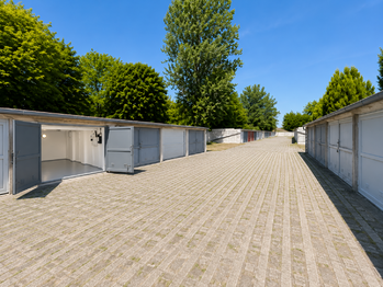 Pronájem garáže 150 m², Brno