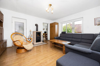obývací pokoj v 1. patře - Prodej domu 220 m², Sezemice