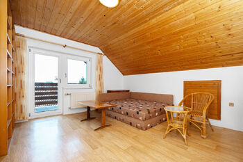 pokoj v . 2. patře - Prodej domu 220 m², Sezemice
