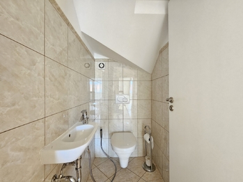 Prodej bytu atypický v osobním vlastnictví 110 m², Praha 10 - Vršovice