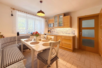 kuchyně - Prodej domu 108 m², Praha 10 - Kolovraty