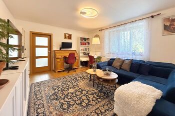 obývací pokoj - Prodej domu 108 m², Praha 10 - Kolovraty