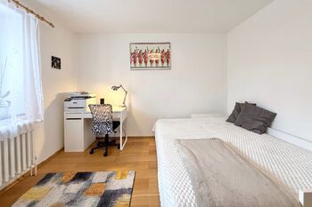 pokoj - Prodej domu 108 m², Praha 10 - Kolovraty