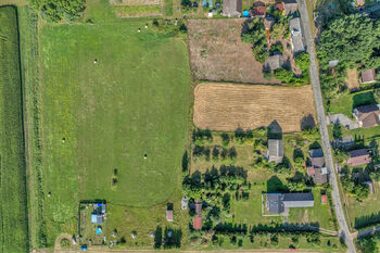 Prodej pozemku 12402 m², Kněžmost