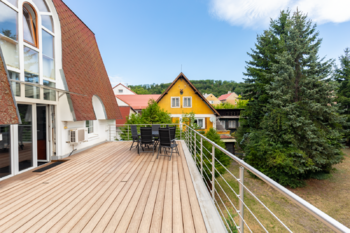 terasa s možností odpočinku - Prodej kancelářských prostor 450 m², Litvínov