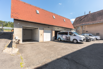 garáže s archivem v horním patře - Prodej kancelářských prostor 450 m², Litvínov