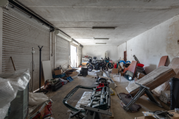 zbylé garáže tvoří jeden celek - Prodej kancelářských prostor 450 m², Litvínov
