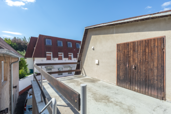 vstup do archivu - Prodej kancelářských prostor 450 m², Litvínov