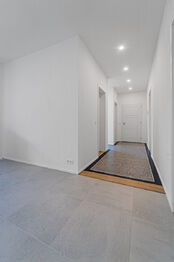 Chodba - Prodej bytu 2+1 v osobním vlastnictví 76 m², Slaný