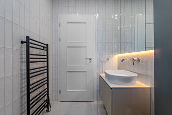 Koupelna - Prodej bytu 3+1 v osobním vlastnictví 84 m², Slaný