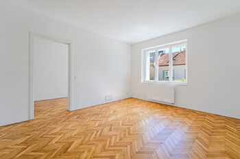 Pokoj - Prodej bytu 3+1 v osobním vlastnictví 84 m², Slaný