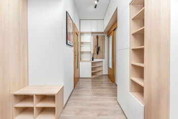 Prodej bytu 2+kk v osobním vlastnictví 54 m², Praha 9 - Čakovice