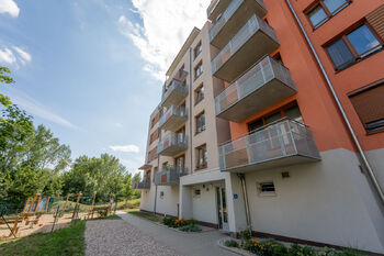 Prodej bytu 2+kk v osobním vlastnictví 54 m², Praha 9 - Čakovice