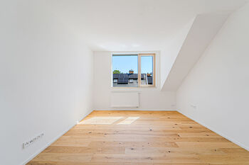 Pokoj - Prodej bytu 3+kk v osobním vlastnictví 77 m², Slaný