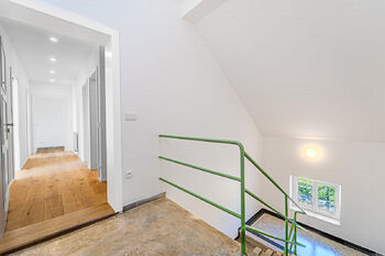 Chodba - Prodej bytu 3+kk v osobním vlastnictví 77 m², Slaný