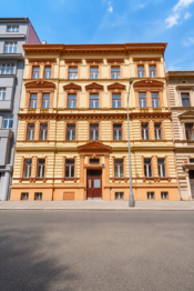 Prodej bytu 2+1 v osobním vlastnictví 69 m², Praha 8 - Karlín