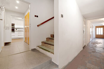 Prodej bytu 3+kk v osobním vlastnictví 84 m², Praha 9 - Kbely