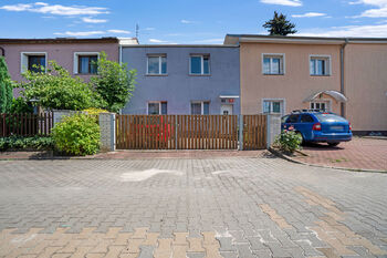 Prodej bytu 3+kk v osobním vlastnictví 84 m², Praha 9 - Kbely