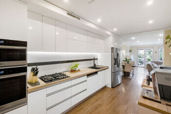 Prodej bytu 3+kk v osobním vlastnictví 84 m², Praha 9 - Kbely