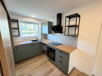 Pronájem bytu 1+kk v osobním vlastnictví 34 m², Rožnov pod Radhoštěm
