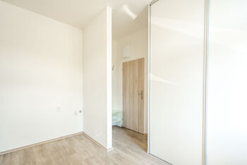 Pronájem bytu 1+1 v osobním vlastnictví 38 m², Brno