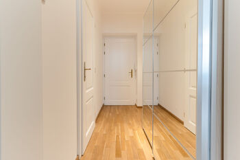 Pronájem bytu 1+kk v osobním vlastnictví 35 m², Praha 5 - Smíchov