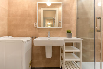 Pronájem bytu 1+kk v osobním vlastnictví 35 m², Praha 5 - Smíchov