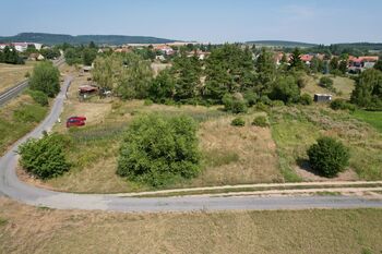 Prodej pozemku 1181 m², Vroutek