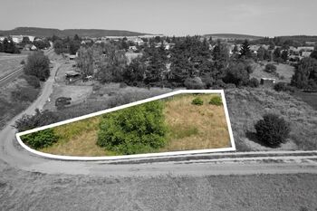 Prodej pozemku 1181 m², Vroutek