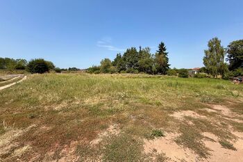 Prodej pozemku 1268 m², Vroutek