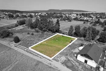 Prodej pozemku 1268 m², Vroutek