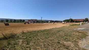 Prodej pozemku 1998 m², Chmelná