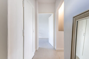 Chodba - Pronájem bytu 2+kk v osobním vlastnictví 42 m², Praha 3 - Žižkov