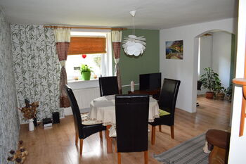 Společenský pokoj - Prodej domu 200 m², Velká Kraš