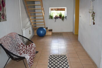 Spol. hala a schody do podkroví - Prodej domu 200 m², Velká Kraš