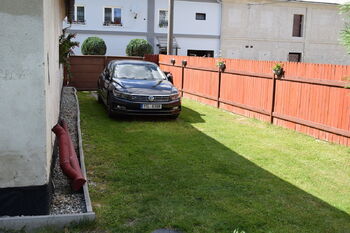 Parkovací místo pro 3 auta  - Prodej domu 200 m², Velká Kraš
