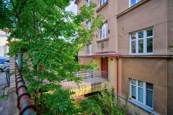Prodej bytu 2+kk v osobním vlastnictví 51 m², Praha 8 - Libeň