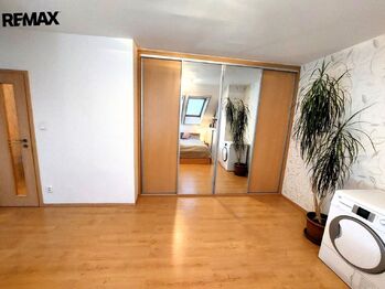 Pronájem domu 105 m², Heršpice