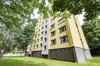 Budova. - Pronájem bytu 1+1 v osobním vlastnictví 37 m², Jindřichův Hradec
